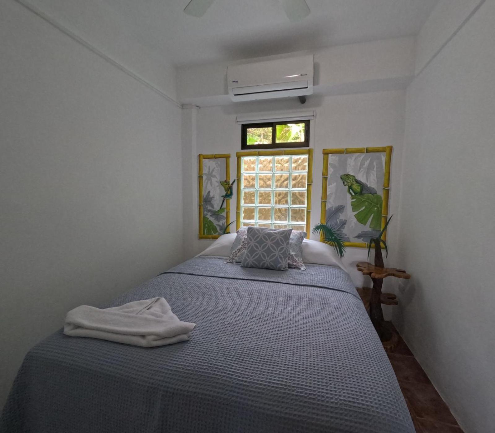 La Sirena Playa Jaco Hotell Eksteriør bilde